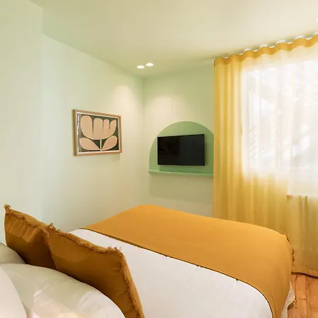 Collection - Serviced Champs-elysees - Rue De Ponthieu *