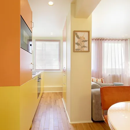 Collection - Serviced Champs-elysees - Rue De Ponthieu