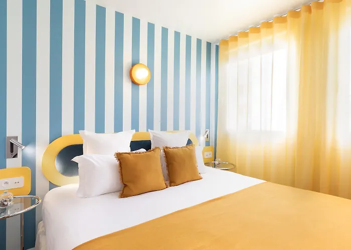 Collection - Serviced Champs-elysees - Rue De Ponthieu Apartment *