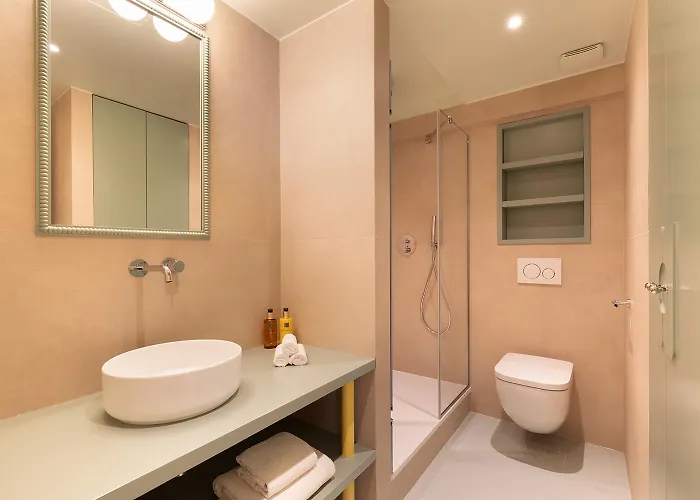 Collection - Serviced Champs-elysees - Rue De Ponthieu Apartment