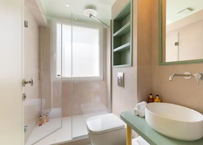 Collection - Serviced Champs-elysees - Rue De Ponthieu Apartment *