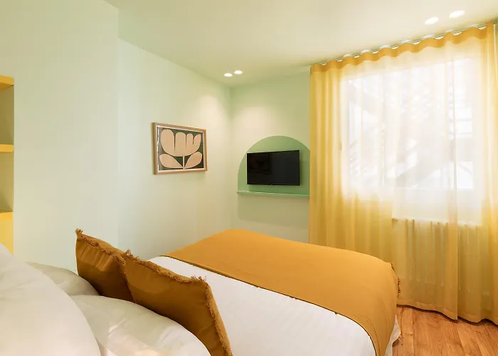 Collection - Serviced Champs-elysees - Rue De Ponthieu *