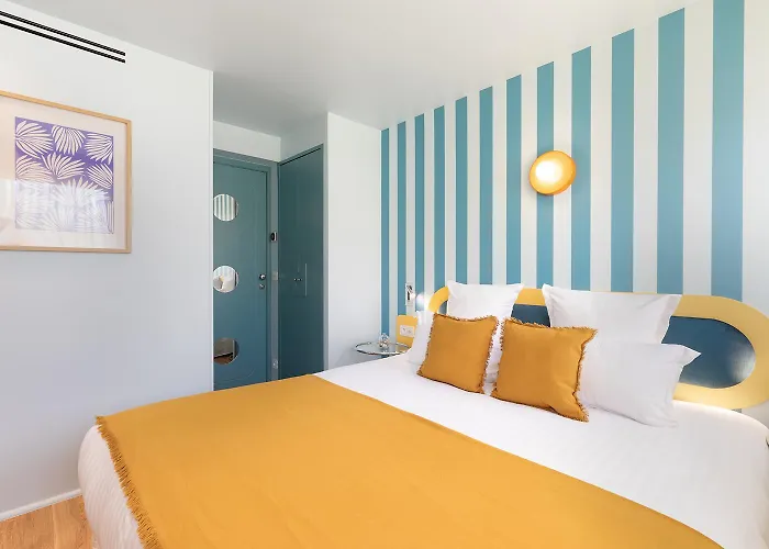 Collection - Serviced Champs-elysees - Rue De Ponthieu Apartment *