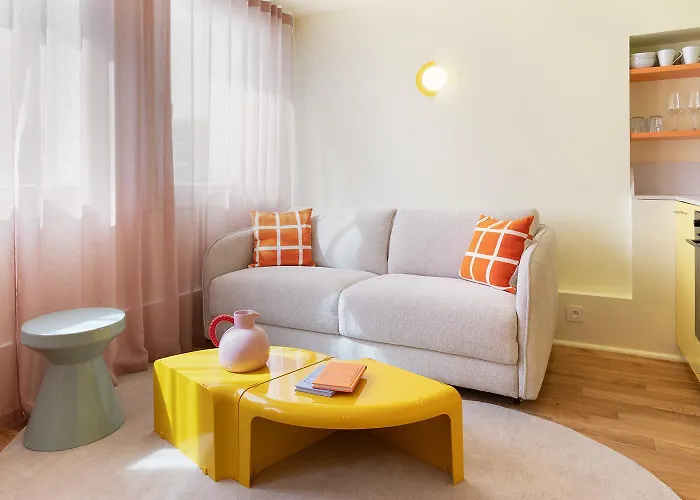 Apartment Collection - Serviced Champs-elysees - Rue De Ponthieu Paris