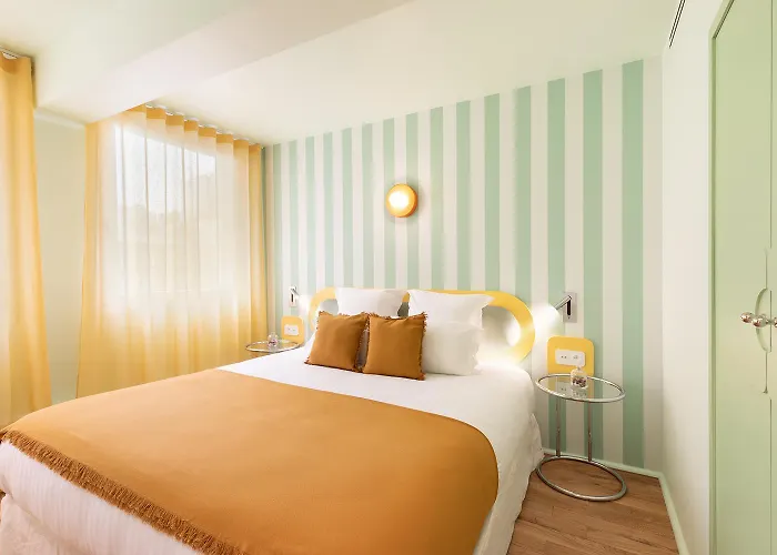 Collection - Serviced Champs-elysees - Rue De Ponthieu Apartment *